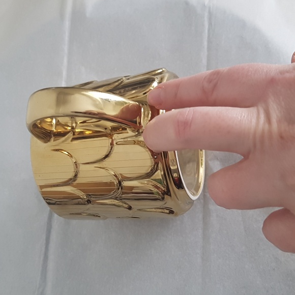 Starbucks 2019 Gold Mermaid Scale Holiday Mug 14 oz/414 ml - Picture 4 of 16